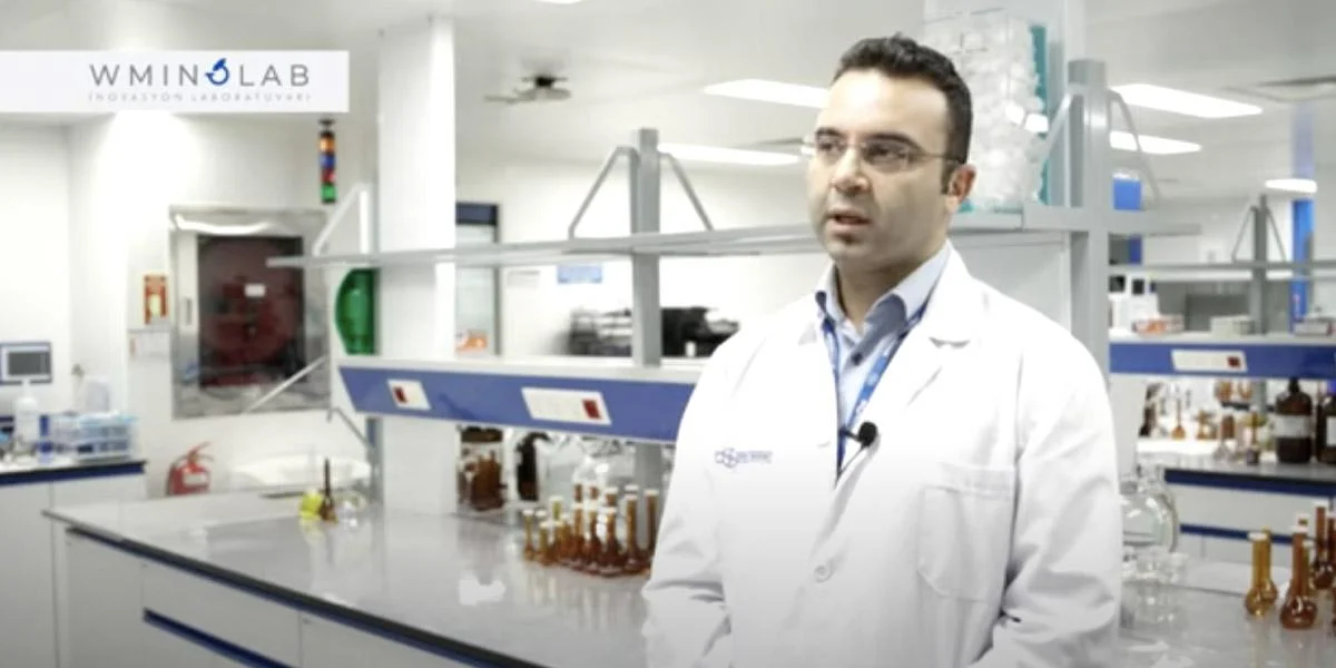 Which Service Does WMINOLAB Offer?